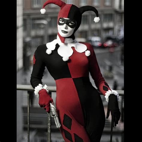 harley quinn jester suit